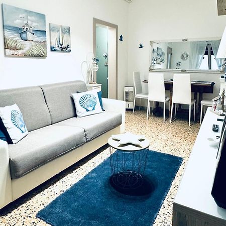 Apartmán Casa Giro Carrara Exteriér fotografie